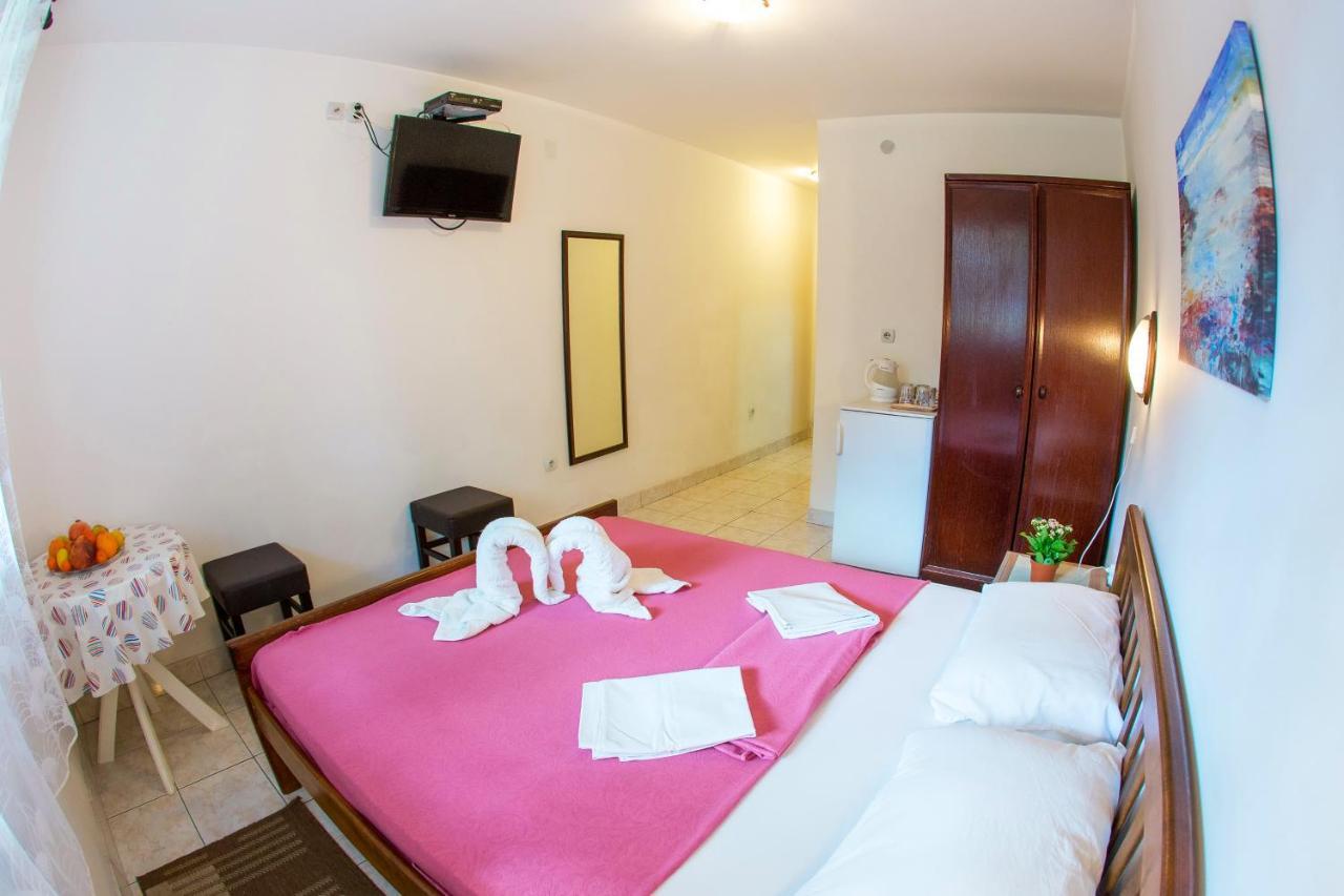 Mandarina 3* Budva